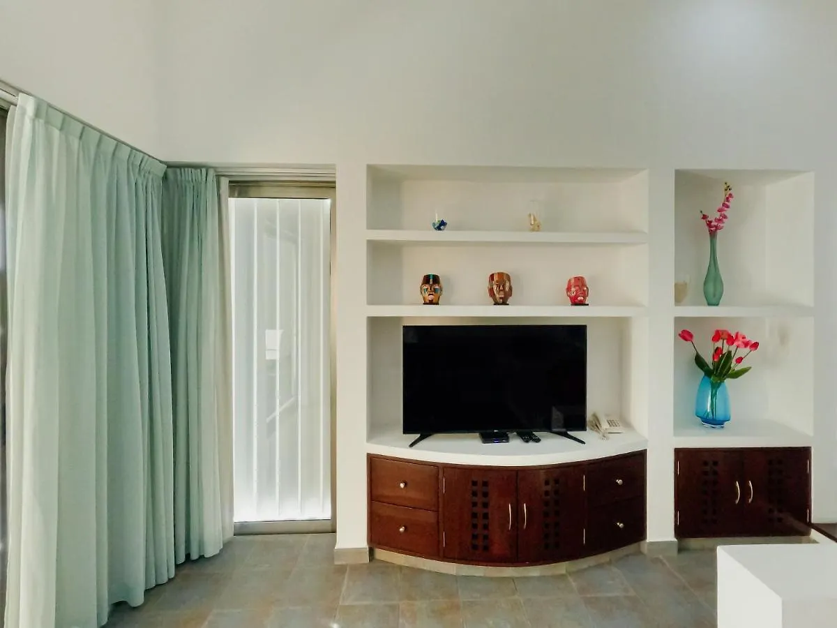 *** Hotel Almarea Vacation Condo Playa del Carmen Mexico