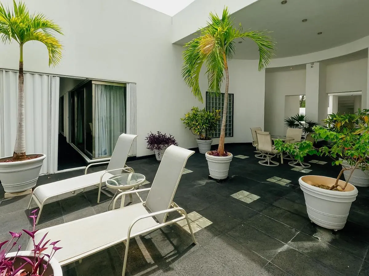Almarea Vacation Condo Playa del Carmen Mexico