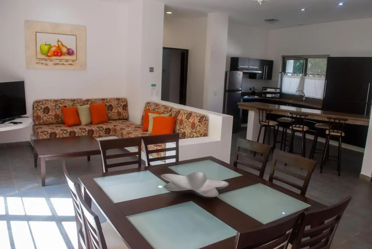 Almarea Vacation Condo Playa del Carmen 3*,